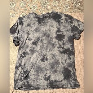 lululemon athletica Gray Tie-Dye Short Sleeve Tee